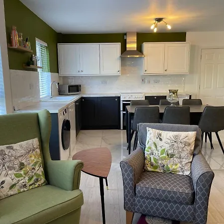 No2 At Rosebank Apartmán *